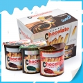 Чаша с шоколадови бисквити с вкус на шоколад, ванилия и чай 