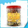 Твърди близалки с плодов вкус и златни сливи 
