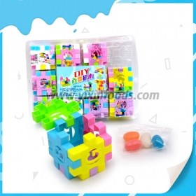Играчка бонбон